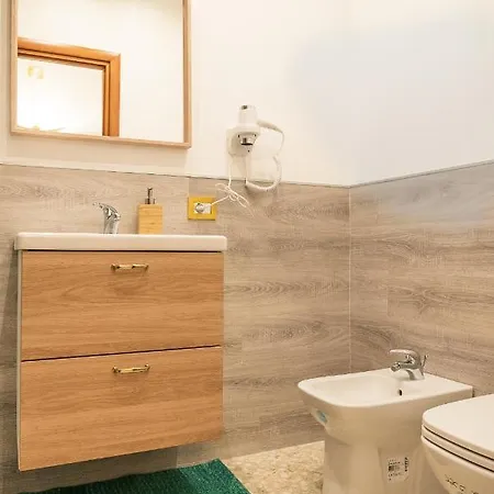 Guest house Inbari _ G.h. _ Degiosa